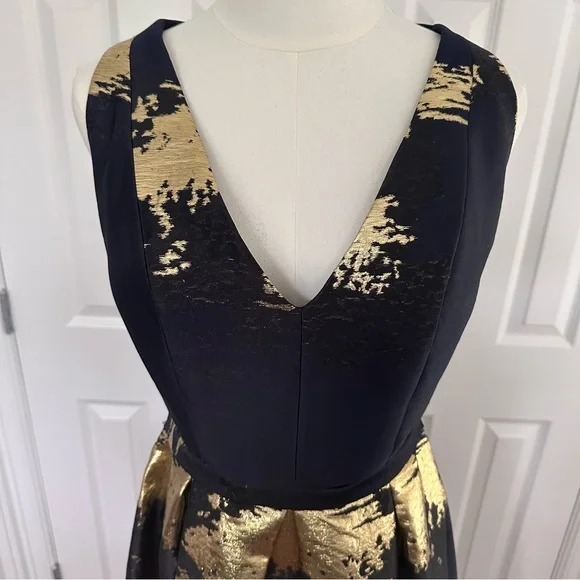 Alberto Makali Elegant Navy Gold V-Neck Sheer Back Wedding Guest Dress Size 6 - Picture 3 of 15